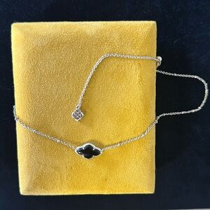 ✨✨✨NECKLACE KENDRA SCOTT!!